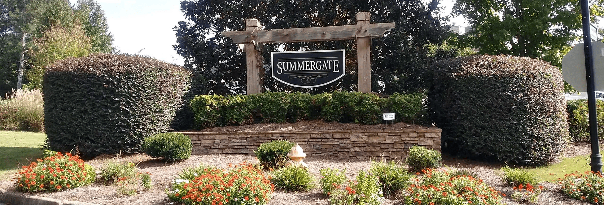 The marquee on Bay Springs Rd for Summergate neighborhood.